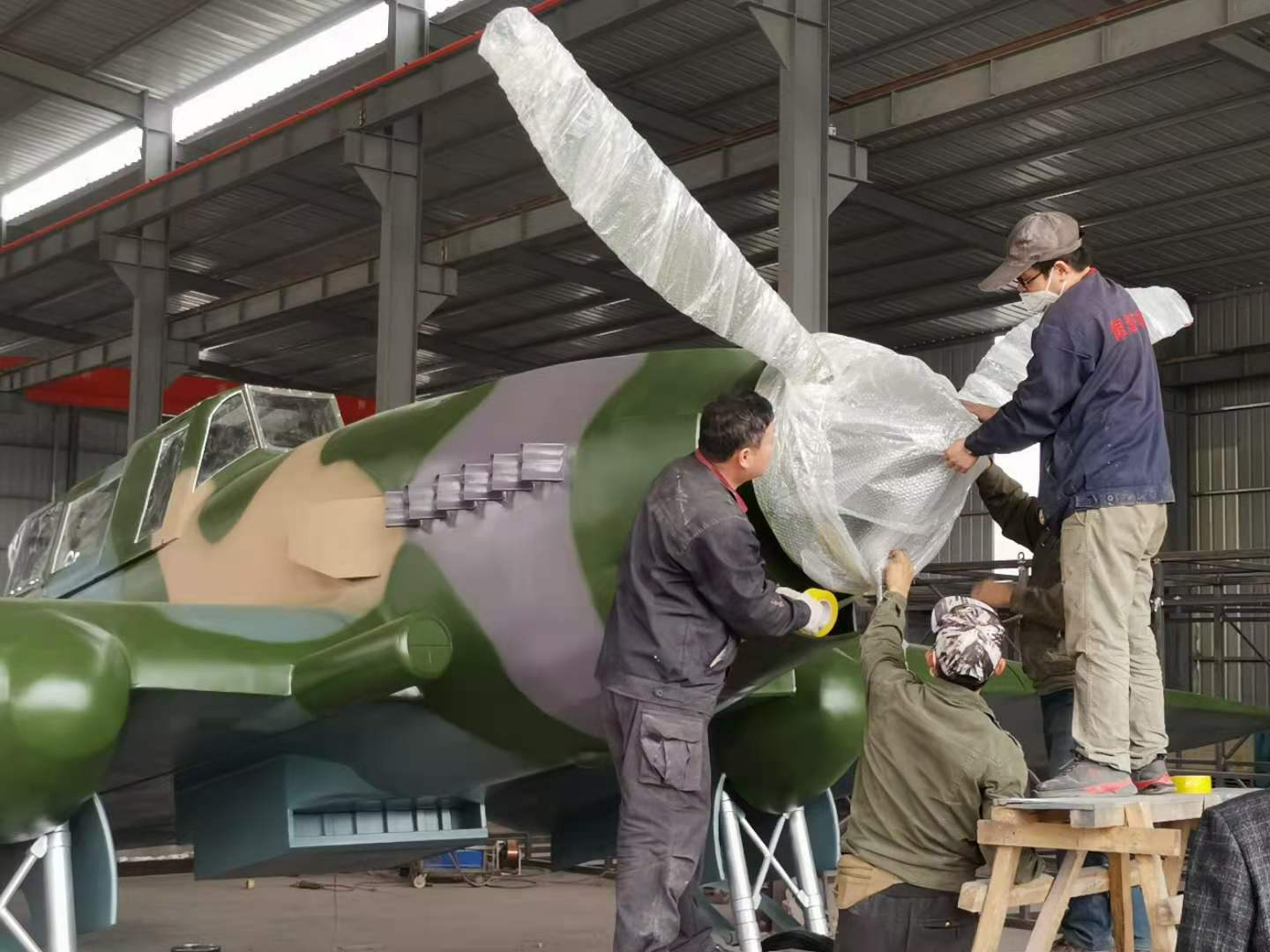大型航空模型：從設(shè)計到調(diào)試的制作流程